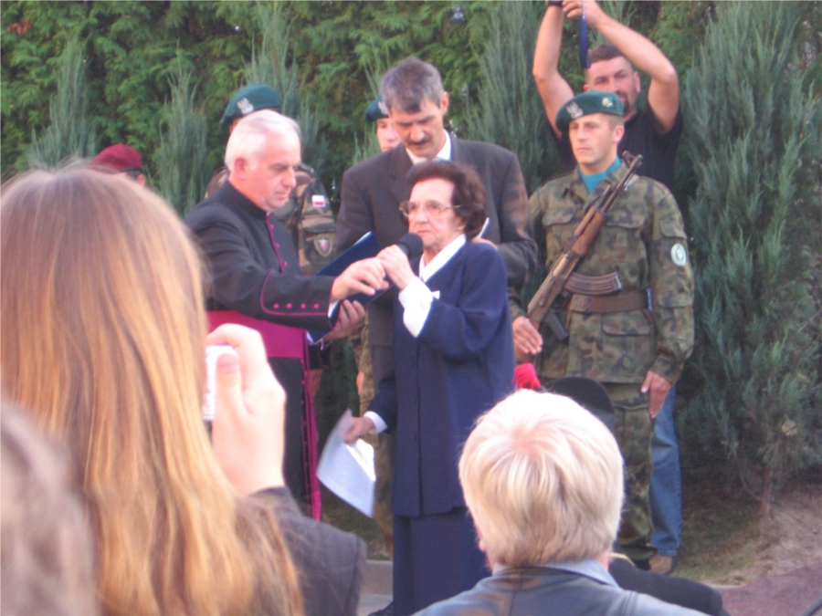 Poświęcenie przez arcybiskupa
